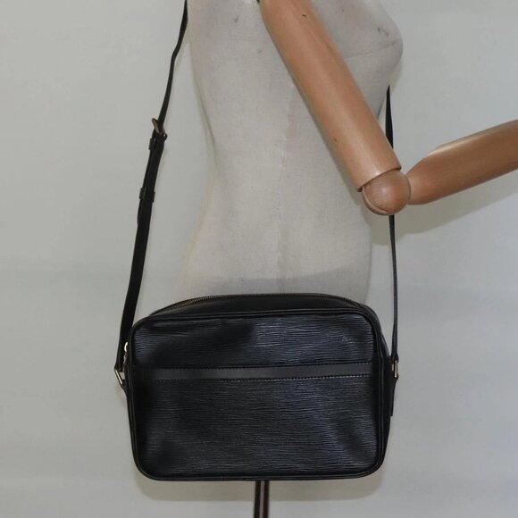 LOUIS VUITTON Epi Trocadero 27 Shoulder Bag Black - Picture 14 of 16